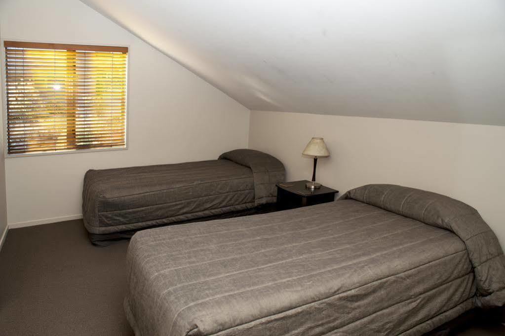 The Moorings Motel And Apartments Wanaka Luaran gambar