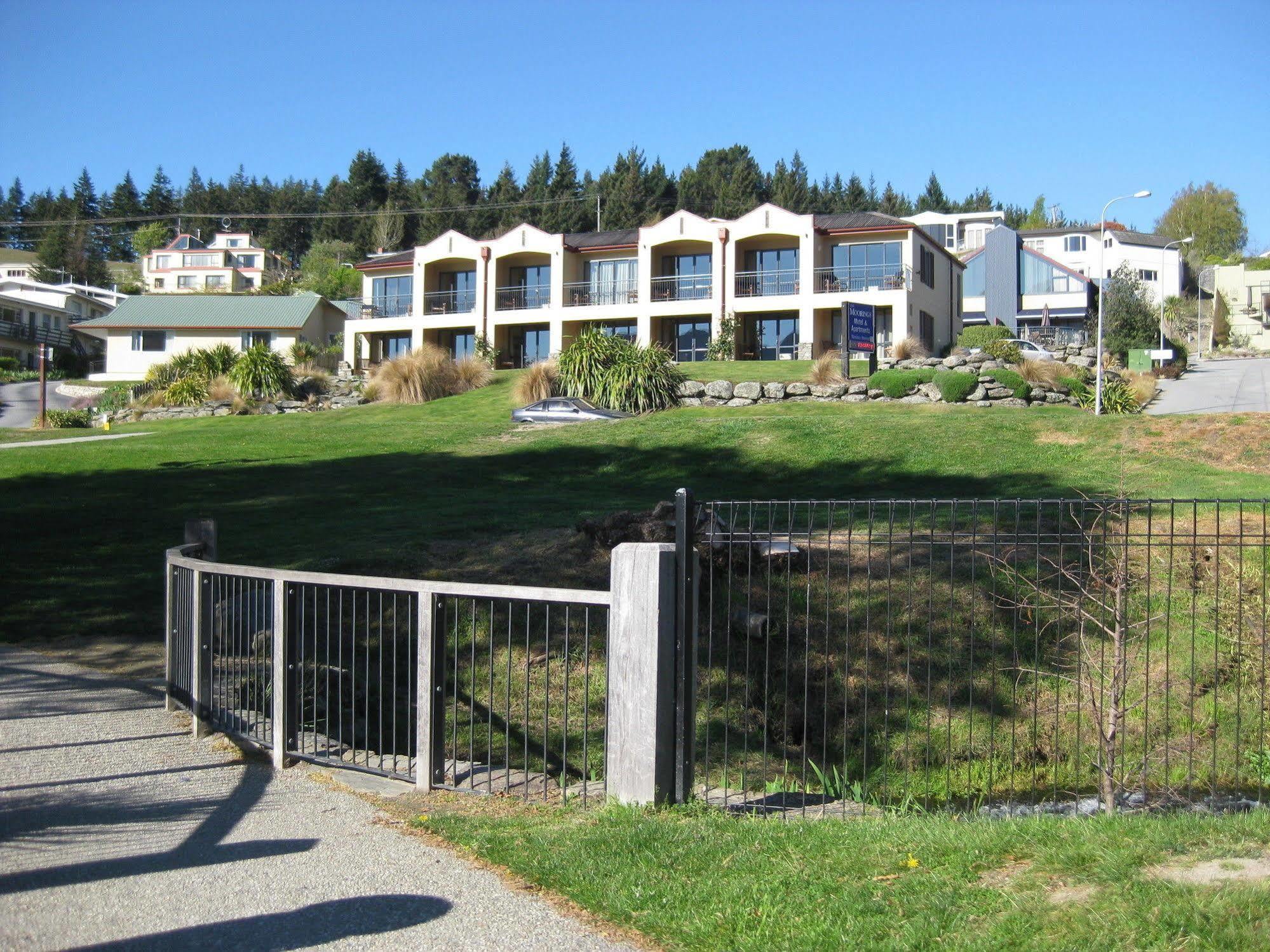 The Moorings Motel And Apartments Wanaka Luaran gambar