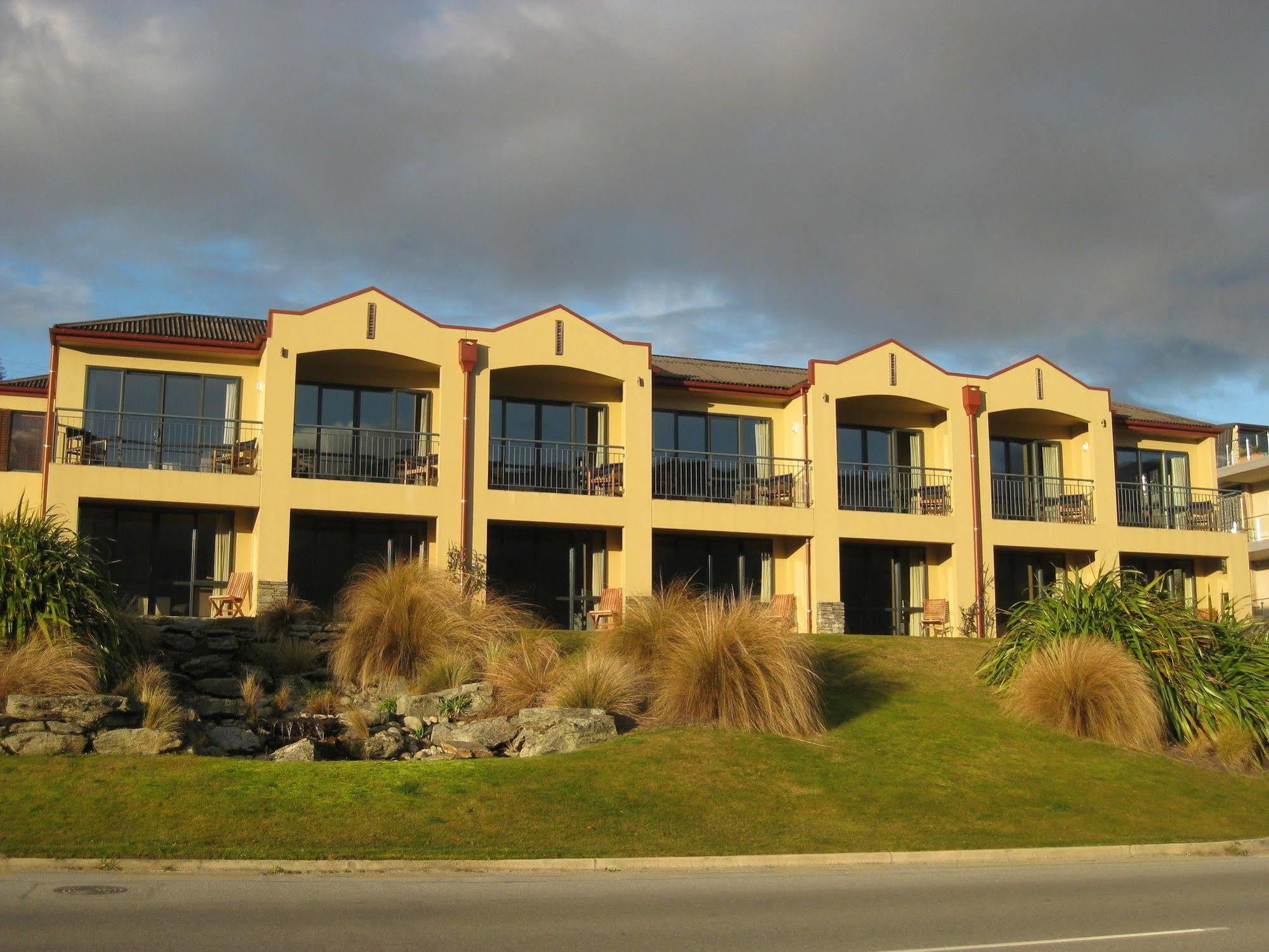 The Moorings Motel And Apartments Wanaka Luaran gambar